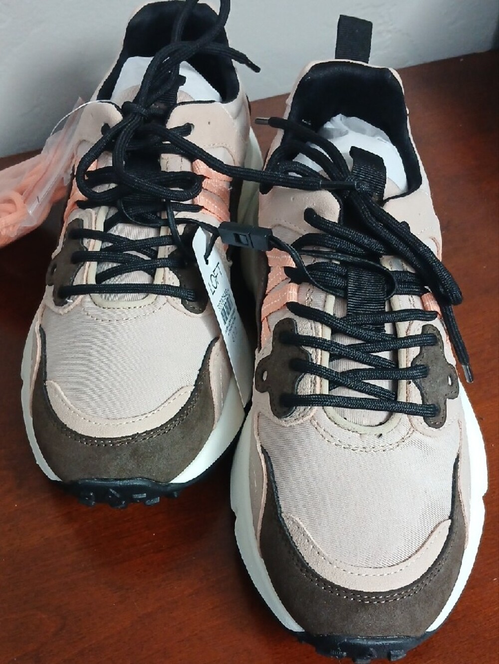 LOFT Versa 'Missy' Women's Athletic Sneakers - Picture 9 of 13
